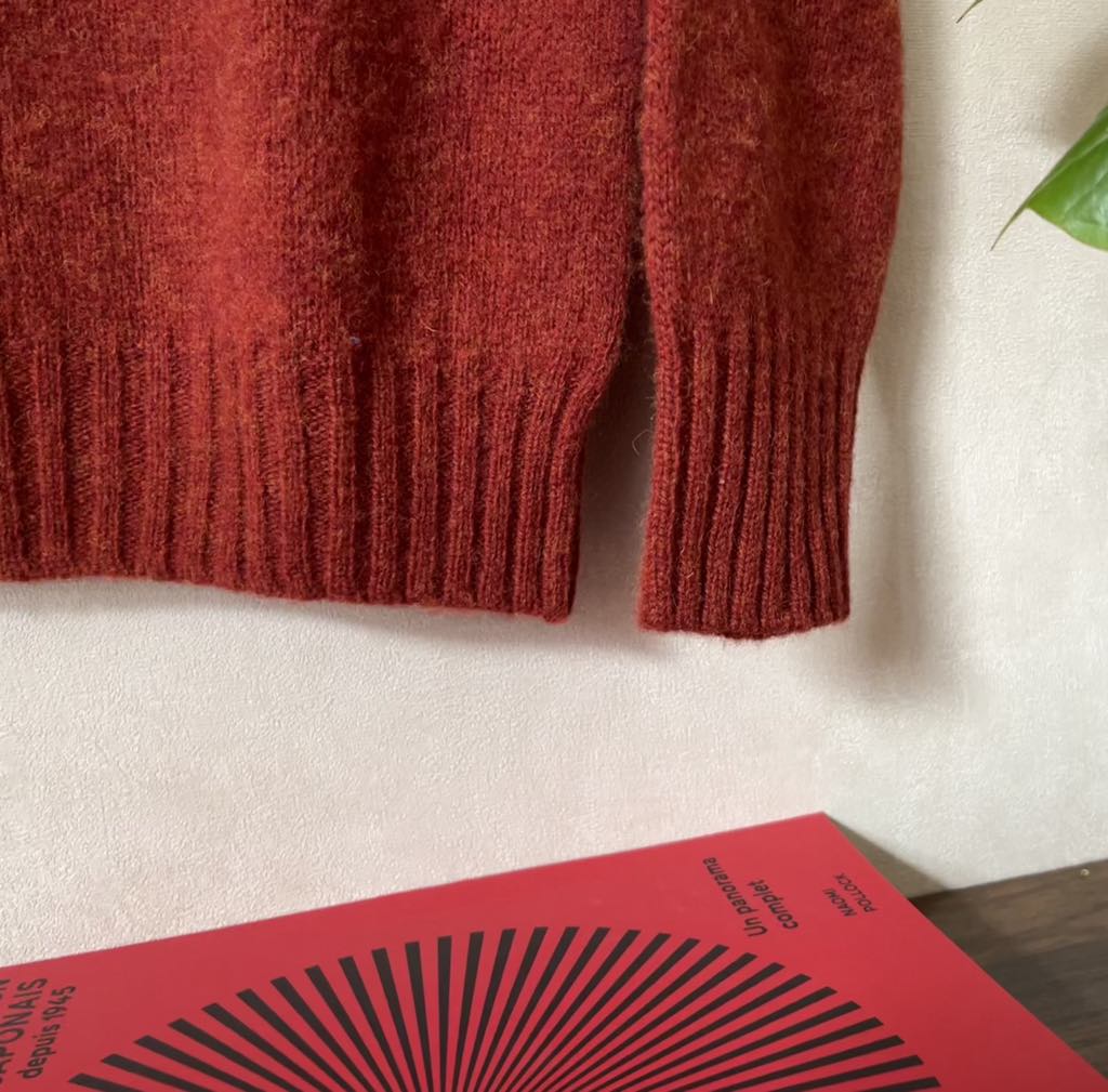 Harley of Scotland - Boxy Crewneck - Brushed Supersoft Shetland - Madder