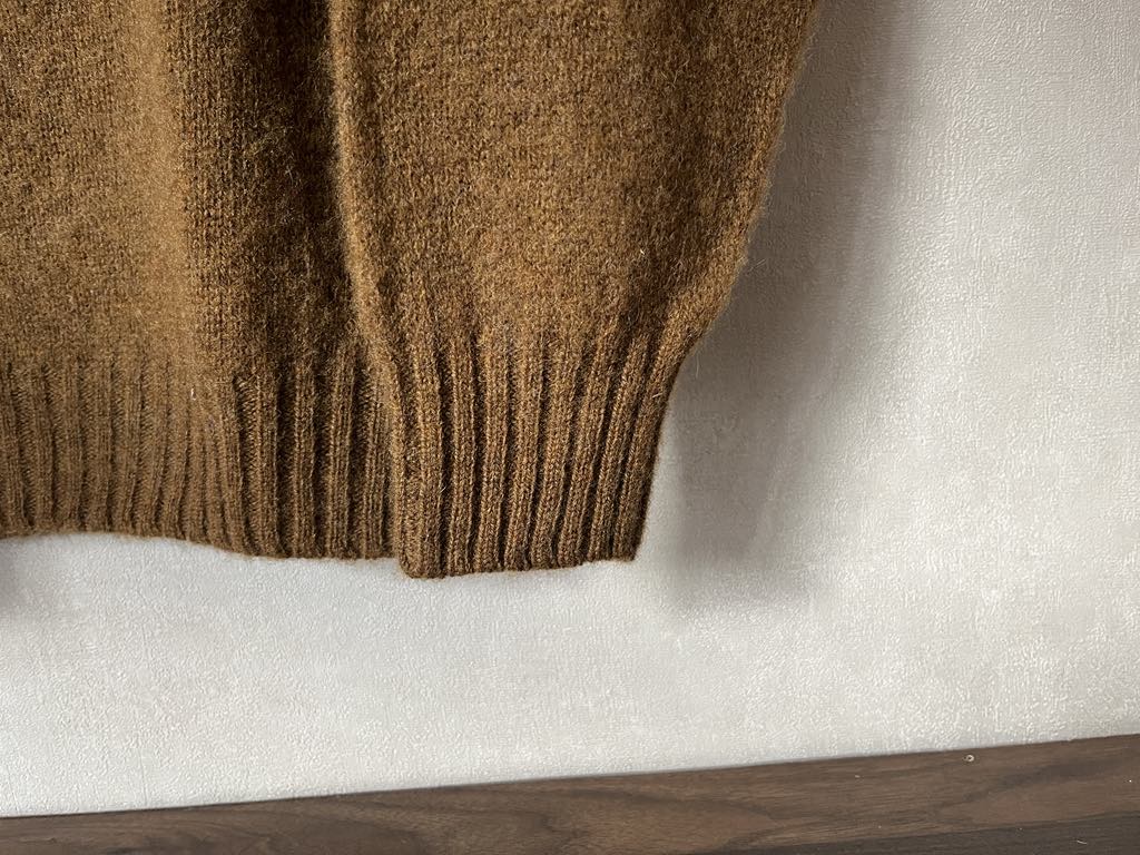 Harley of Scotland - Boxy Crewneck - Brushed Supersoft Shetland - Walnut