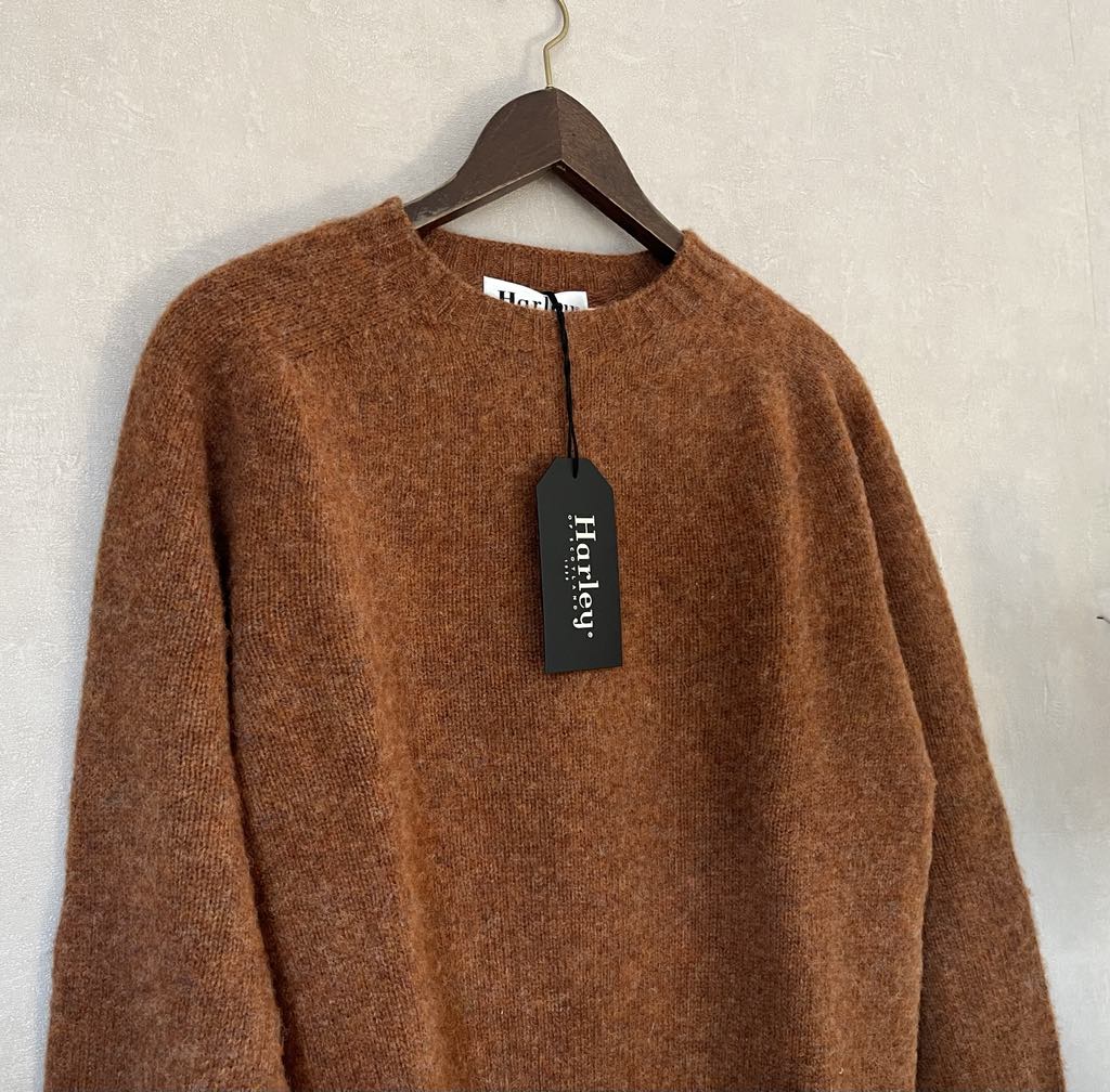 Harley of Scotland - Boxy Crewneck - Brushed Supersoft Shetland - Whiskey
