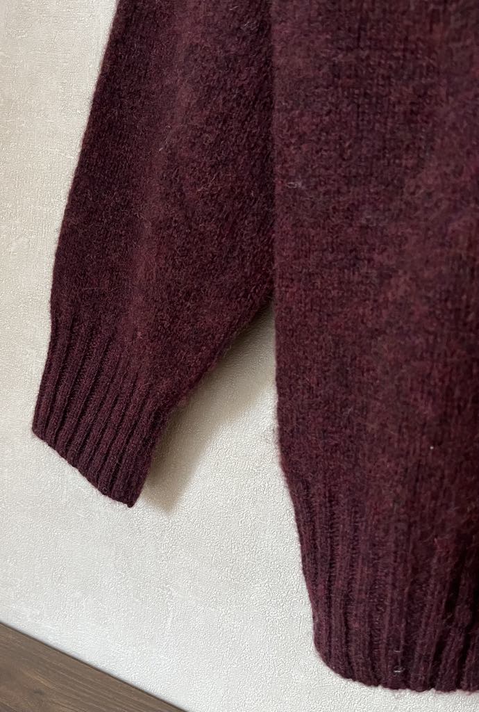 Harley of Scotland - Boxy Crewneck - Brushed Supersoft Shetland - Beetroot
