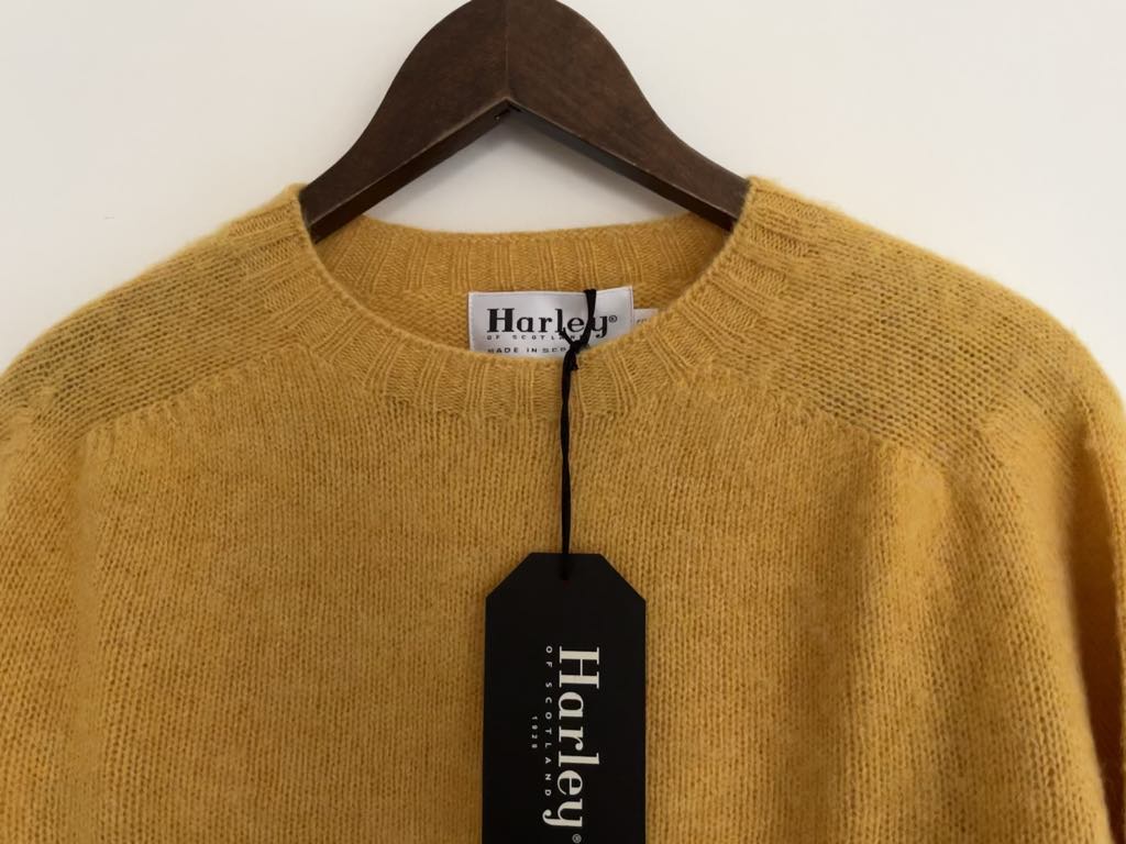 Harley of Scotland - Boxy Crewneck - Brushed Supersoft Shetland - Nectar