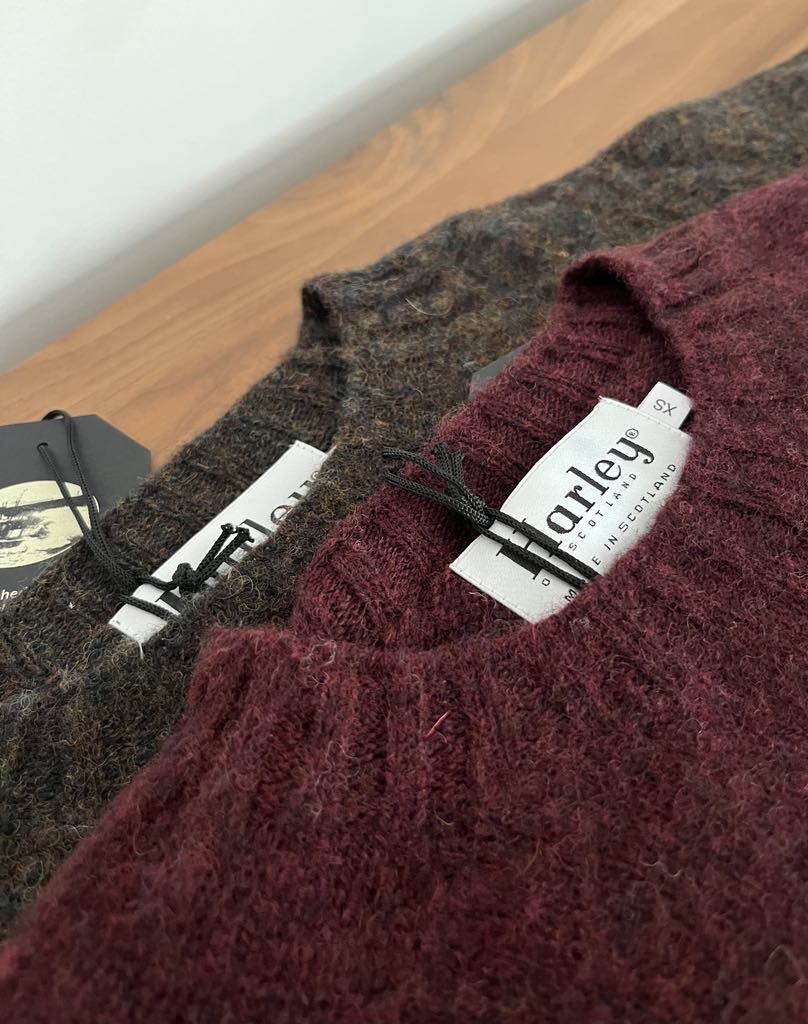 Harley of Scotland - Boxy Crewneck - Brushed Supersoft Shetland - Carob