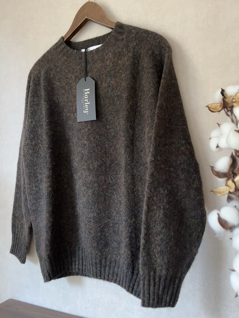 Harley of Scotland - Boxy Crewneck - Brushed Supersoft Shetland - Carob