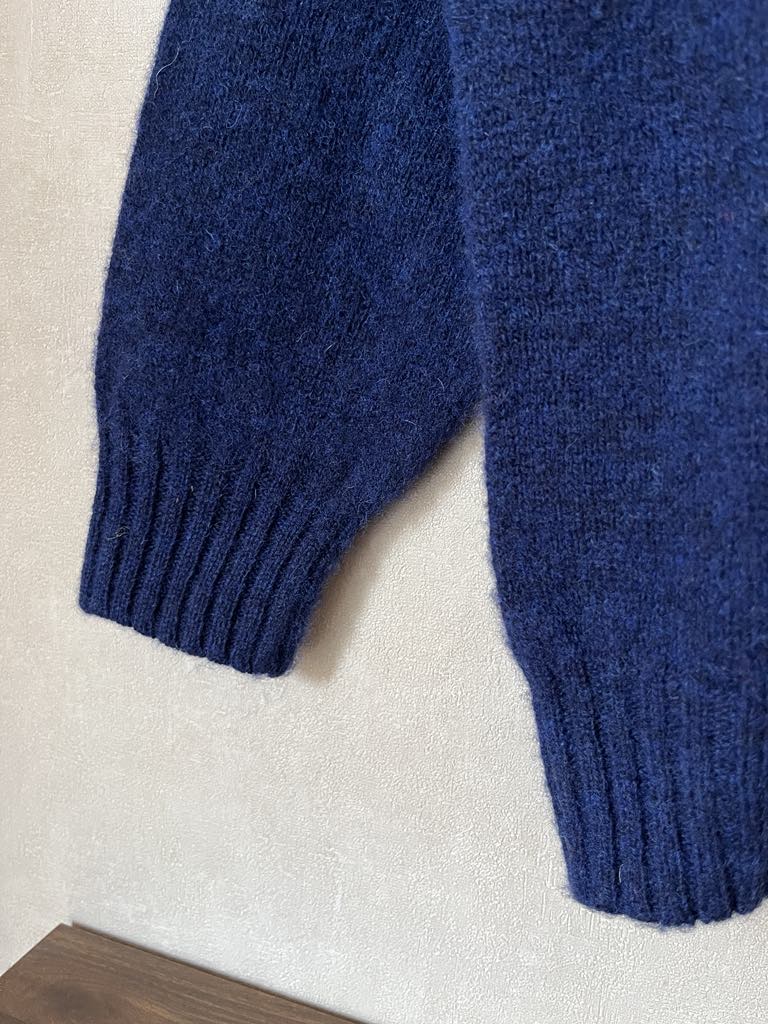 Harley of Scotland - Boxy Crewneck - Brushed Supersoft Shetland - Nightsky