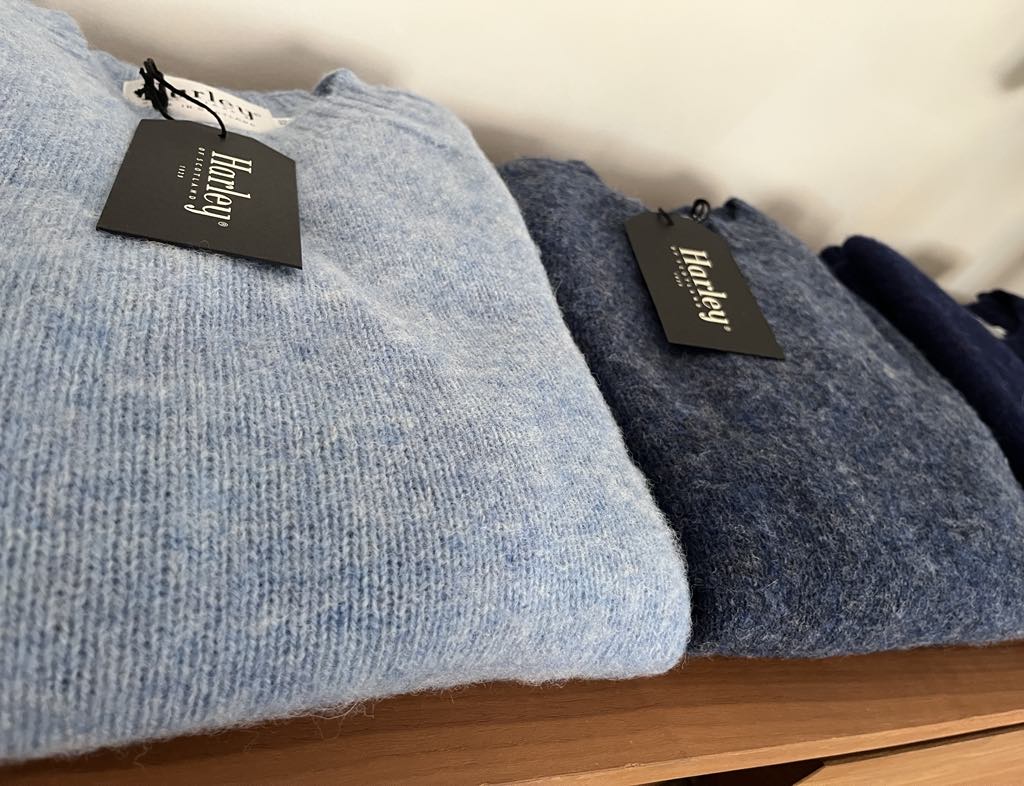 Harley of Scotland - Boxy Crewneck - Brushed Supersoft Shetland - Glacier