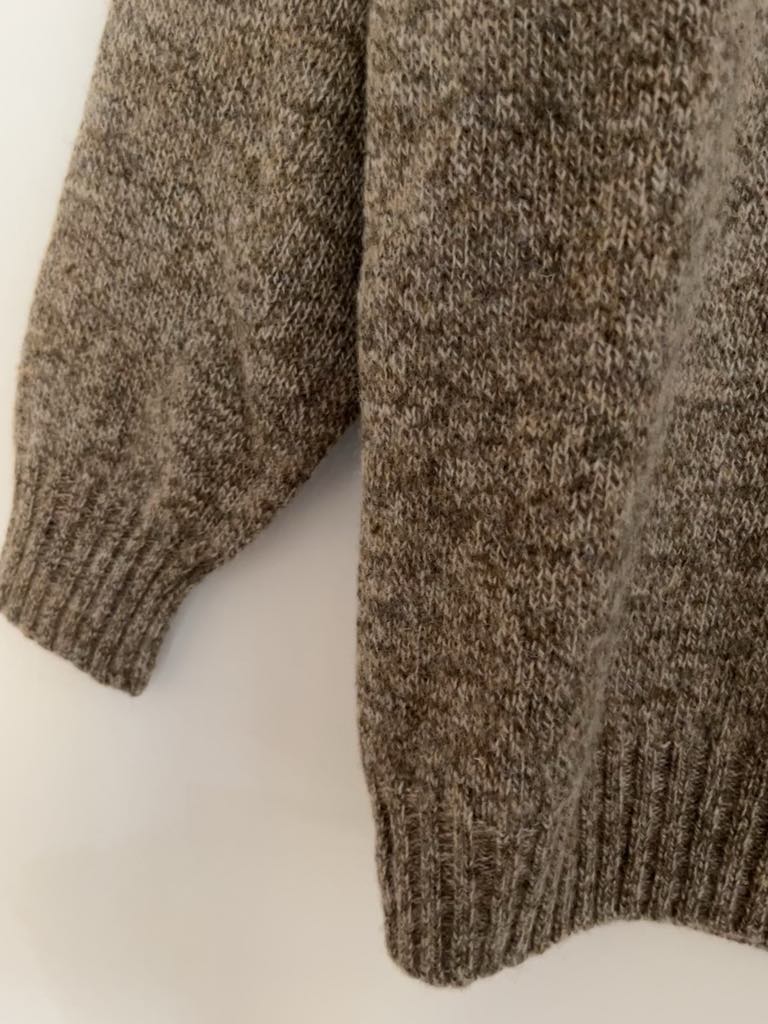 Harley of Scotland - Boxy Crewneck - Brushed Supersoft Shetland - Pebble